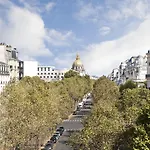 Eiffel Segur Hotel 3*