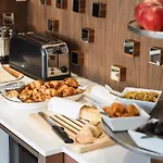 Hotel Eiffel Segur 3*