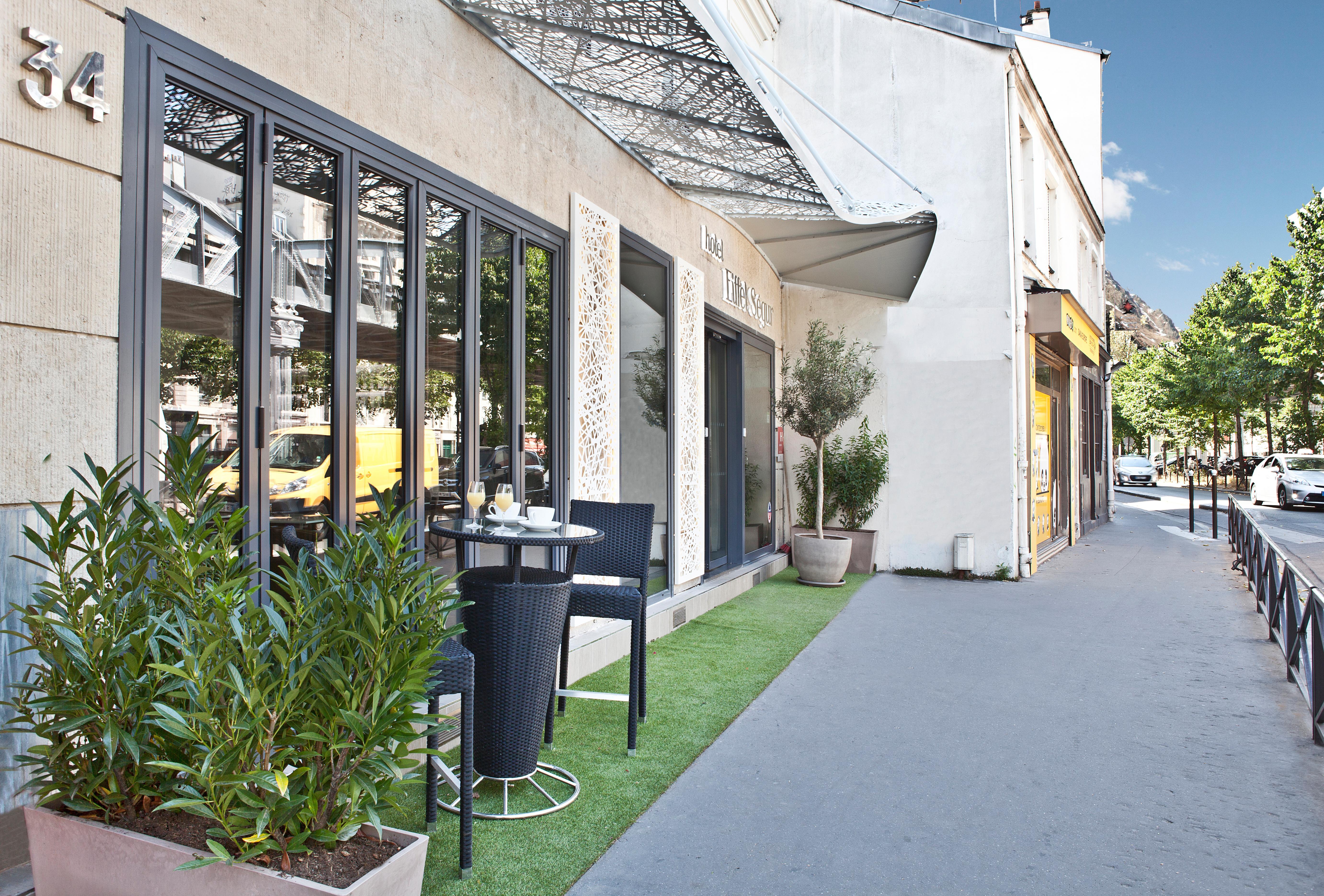 Eiffel Segur Hotel 3*