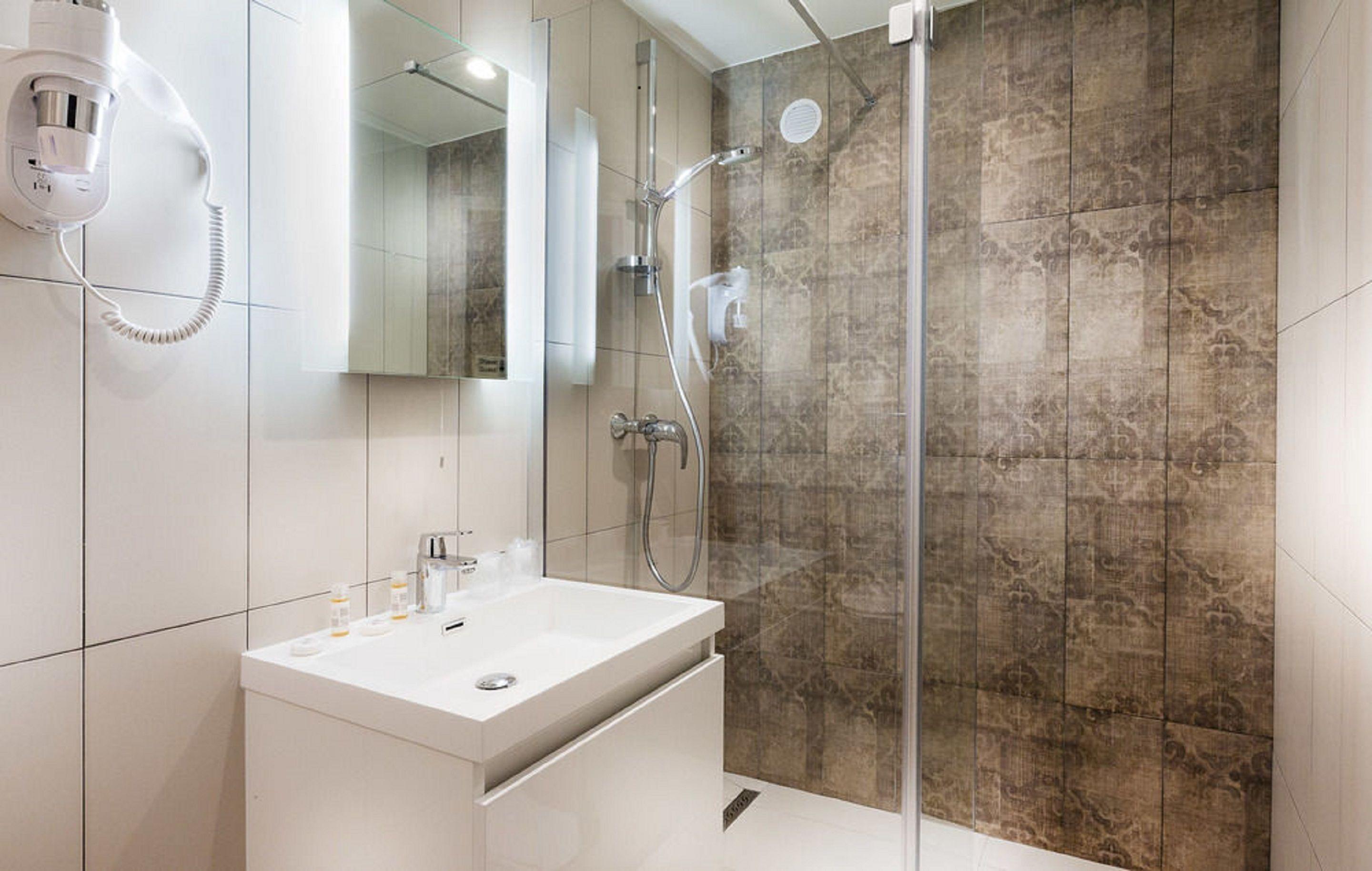 Eiffel Segur 3* Paris