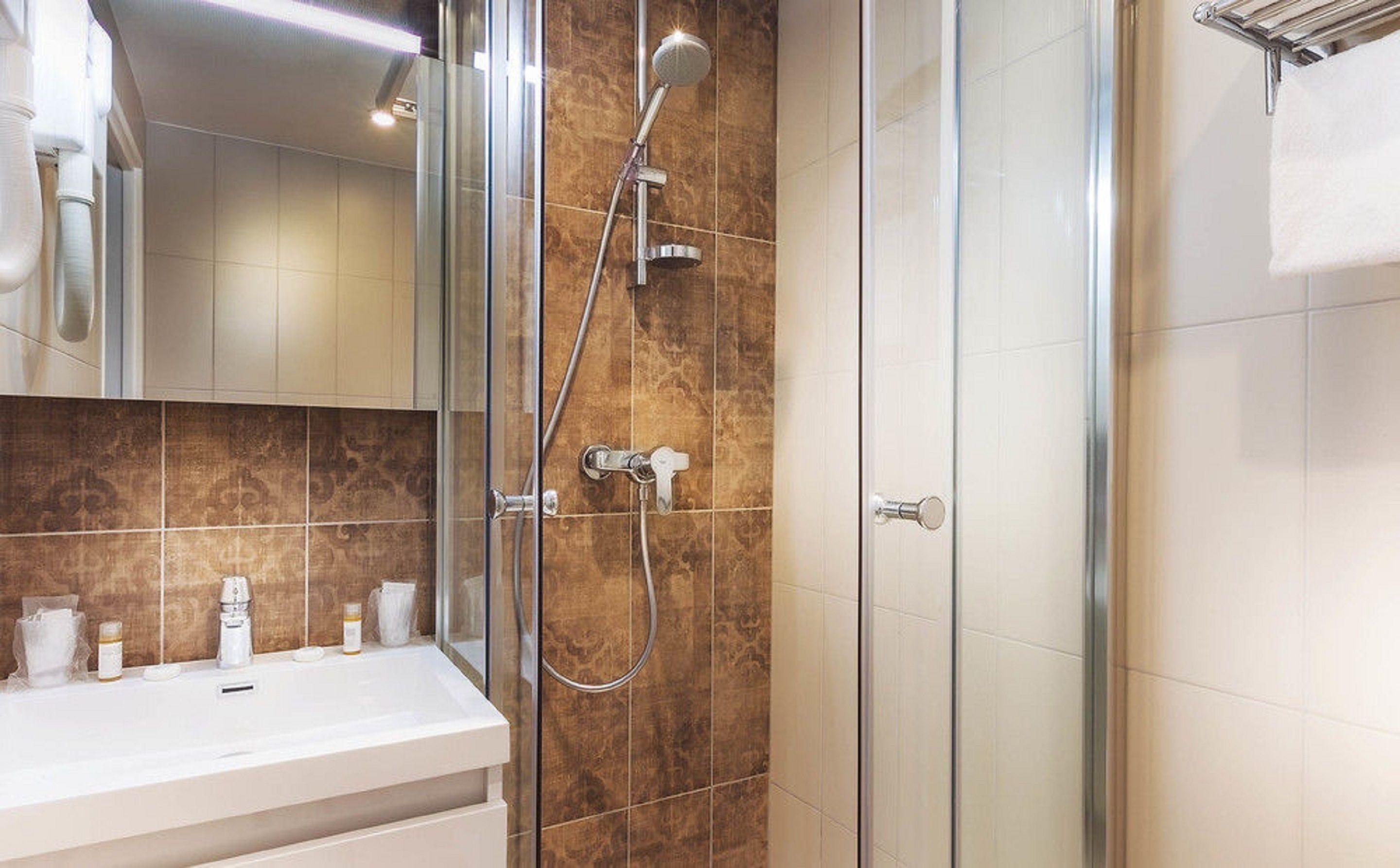 Eiffel Segur 3* Paris