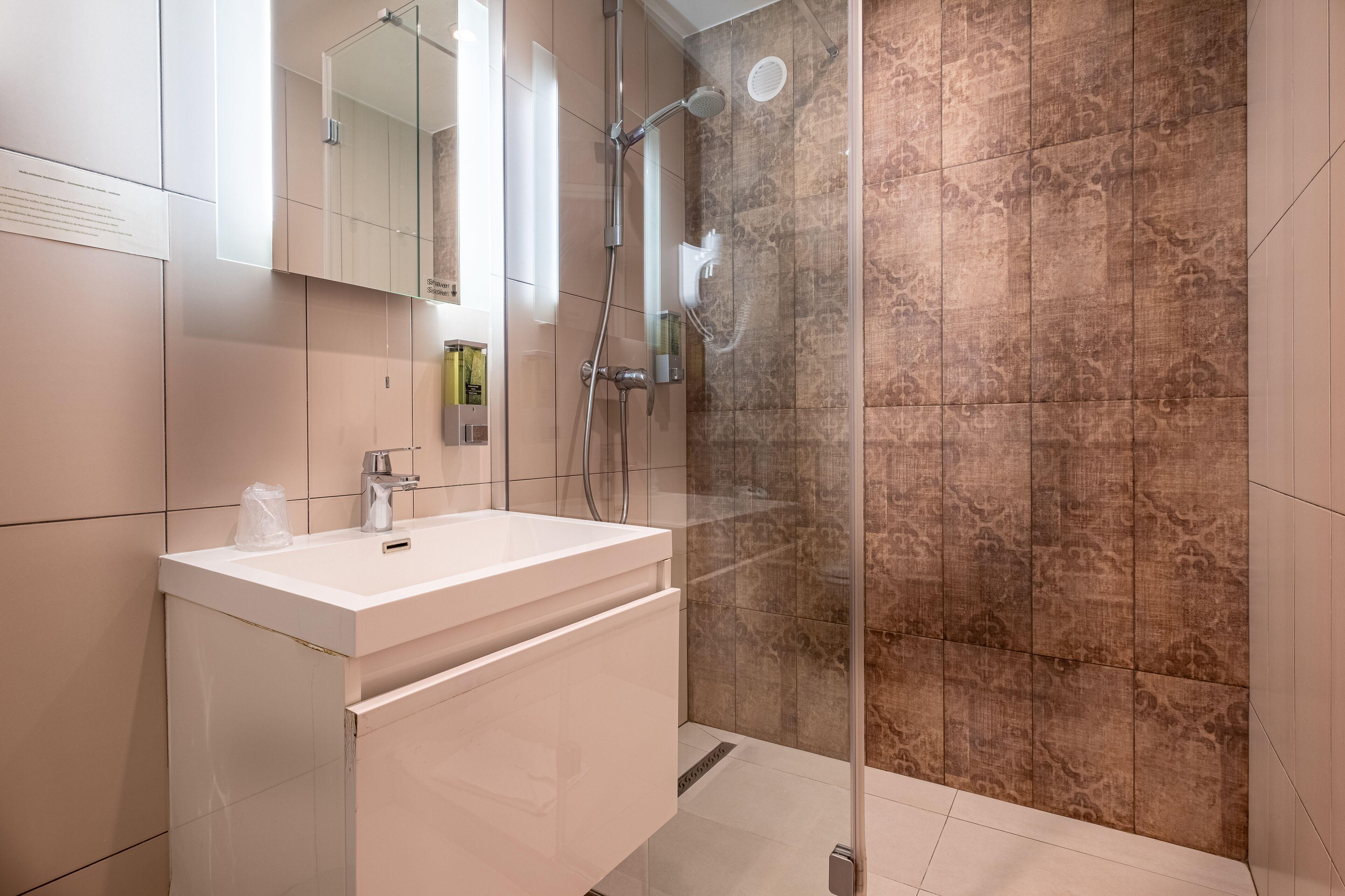 Eiffel Segur Hotel 3*