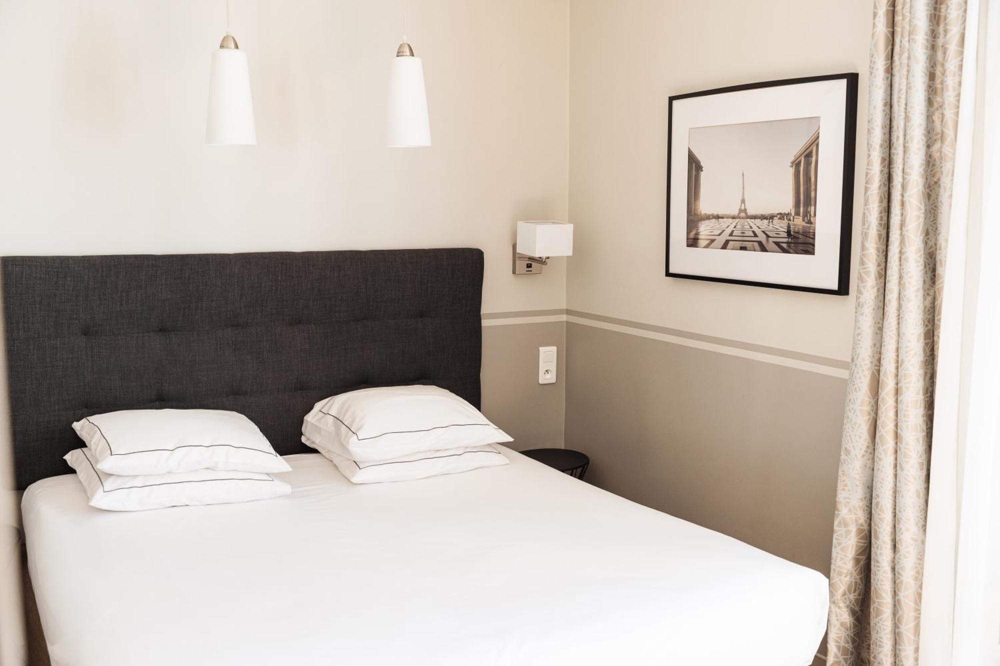 Hotel Eiffel Segur Parigi