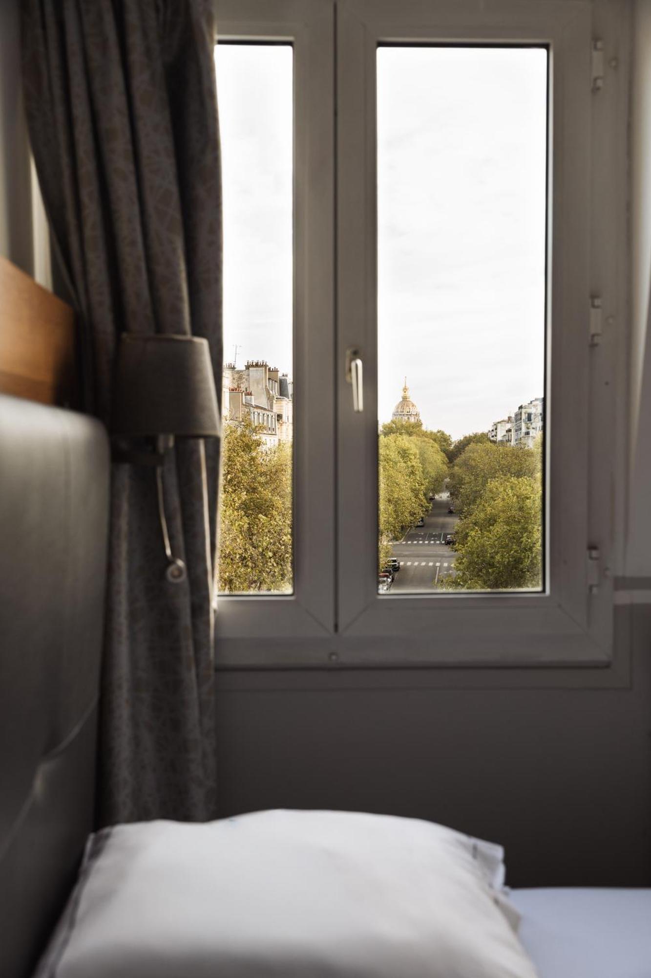 Eiffel Segur Hotel 3*