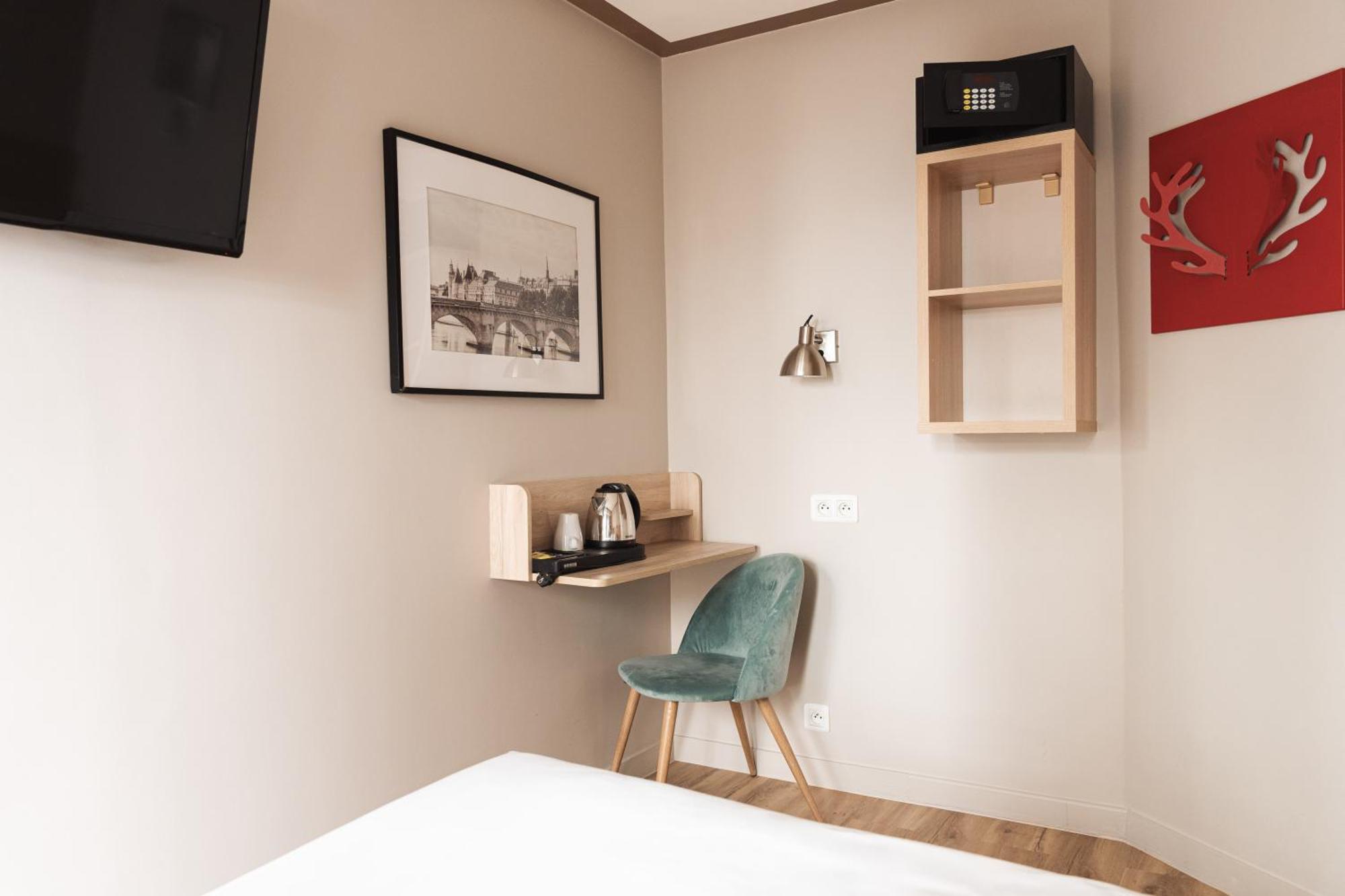 Hotel Eiffel Segur Parigi