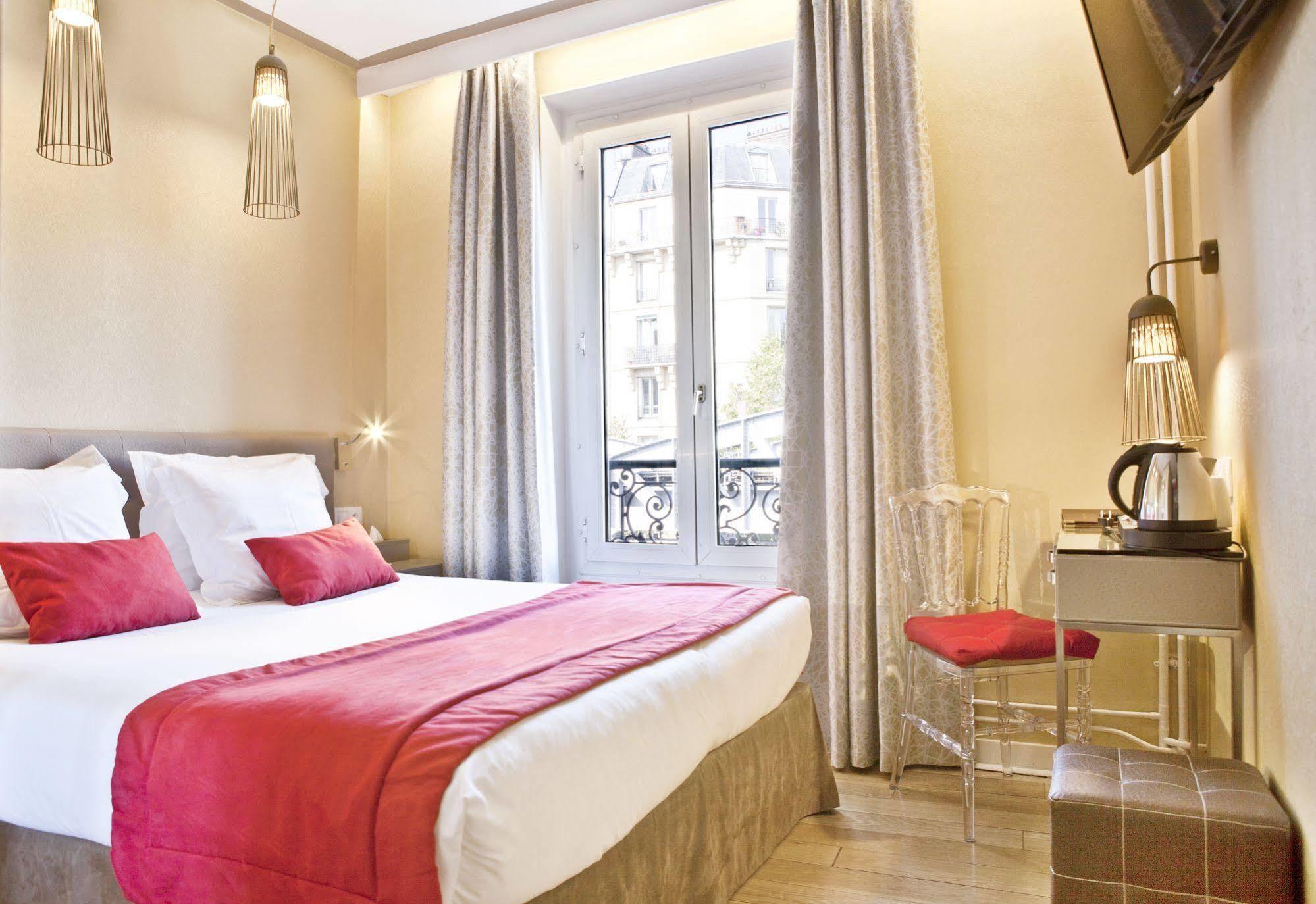 Hotel Eiffel Segur Parigi